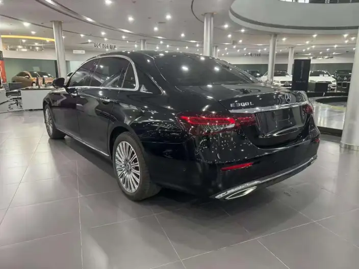 Mercedes-Benz E-Class 2022 Model E 300 L Fashion Model sedan – фото 4