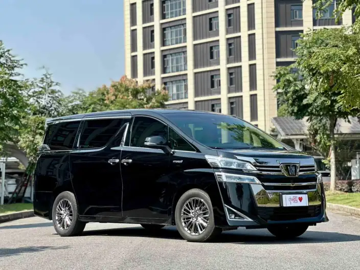Vellfire 2021 Model Toyota Crown Hybrid 2.5L HV Premium Edition – фото 3