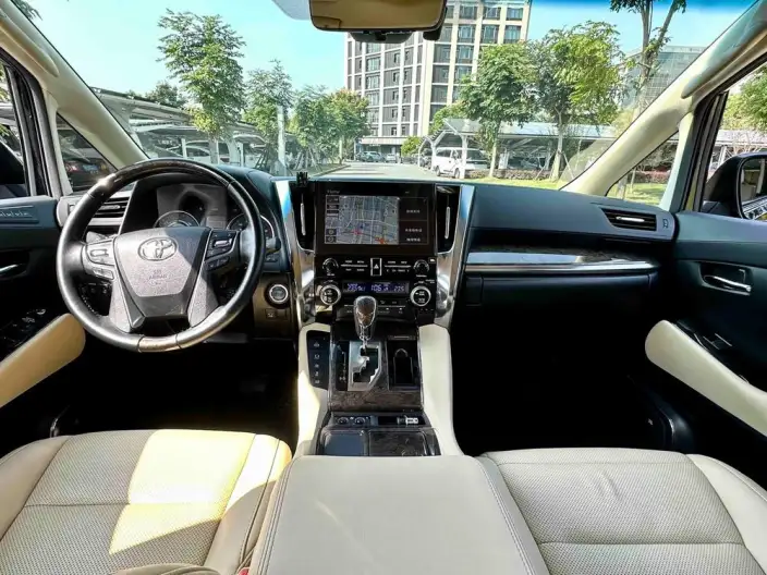 Vellfire 2021 Model Toyota Crown Hybrid 2.5L HV Premium Edition – фото 8