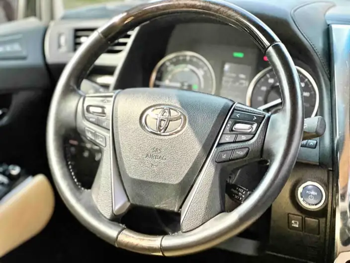 Vellfire 2021 Model Toyota Crown Hybrid 2.5L HV Premium Edition – фото 9