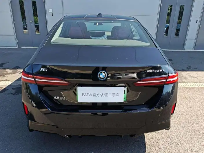 BMW i5 2025 Model eDrive35L M Sports Set – фото 4