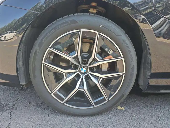 BMW i5 2025 Model eDrive35L M Sports Set – фото 8
