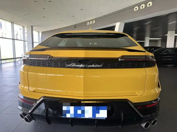 Urus SE 2026 Model 4.0T Standard Model