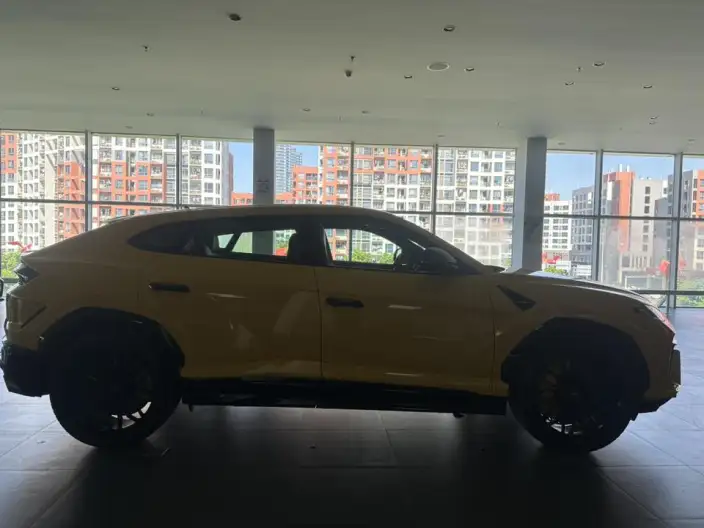 Urus SE 2026 Model 4.0T Standard Model – фото 5