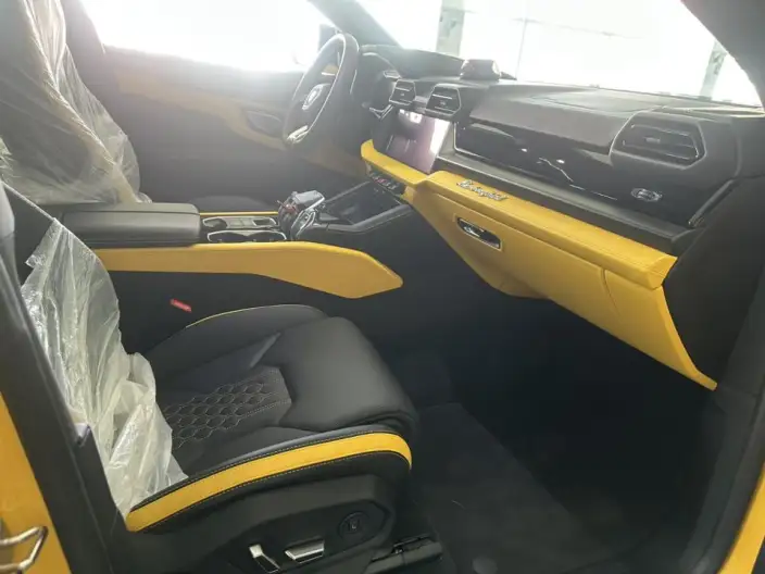 Urus SE 2026 Model 4.0T Standard Model – фото 6