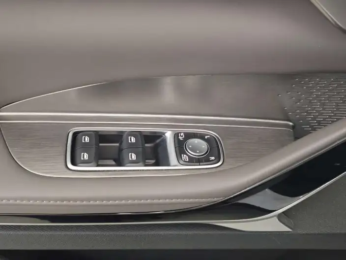 Maxus G70 2024 Model 2.0T Automatic Luxury Edition 7 seat – фото 8