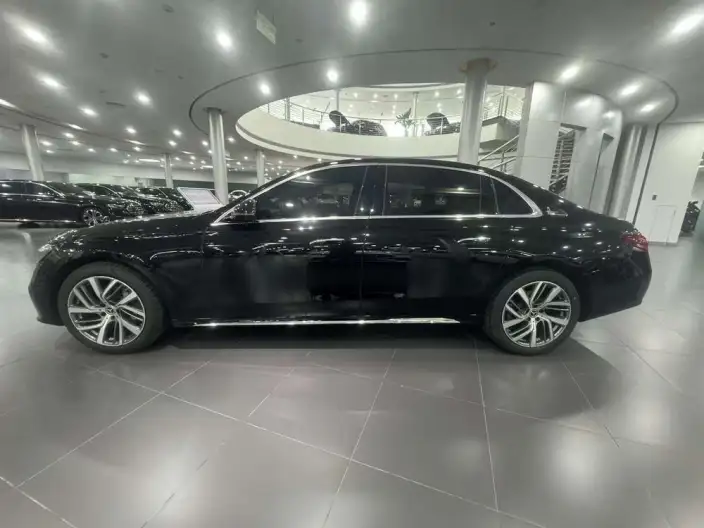 Mercedes-Benz E-Class 2024 Model E 300 L Fashion Model sedan – фото 4