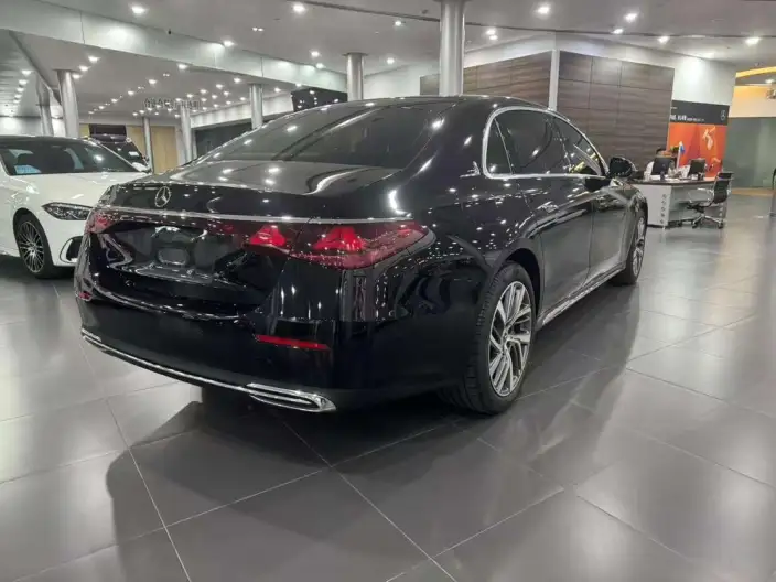 Mercedes-Benz E-Class 2024 Model E 300 L Fashion Model sedan – фото 7