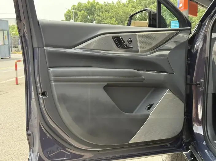 Cadillac XT5 2025 Model 28T 4WD Luxury Model – фото 7