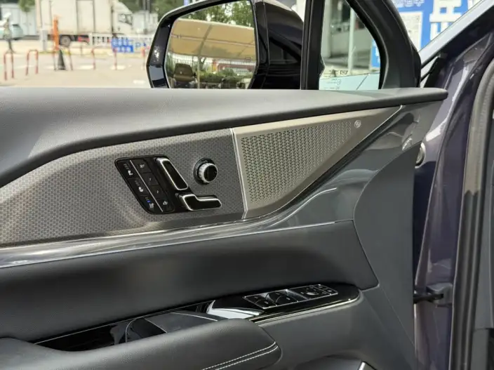 Cadillac XT5 2025 Model 28T 4WD Luxury Model – фото 8