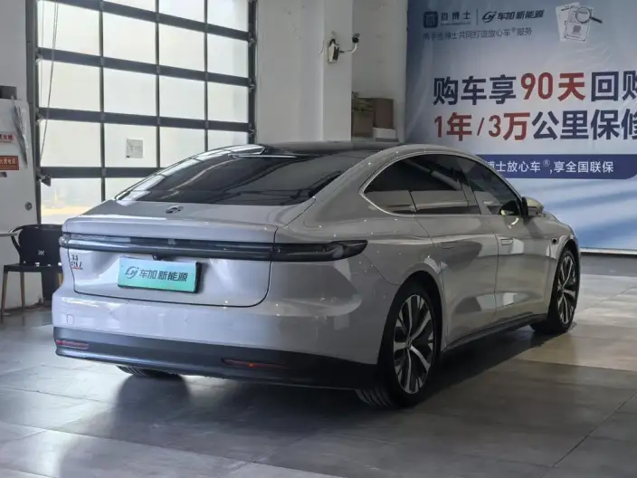 NIO ET7 2023 Model 75kWh – фото 6