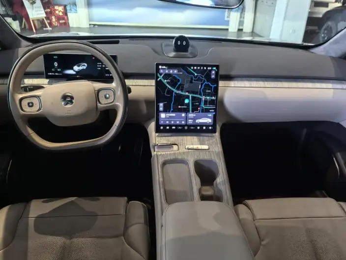 NIO ET7 2023 Model 75kWh – фото 7