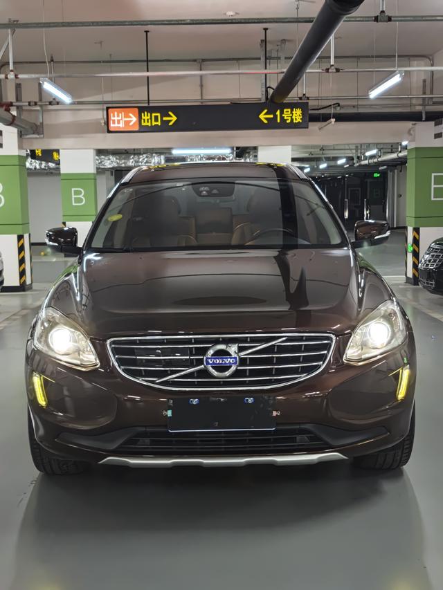 Volvo XC60 2015 модификация T5 AWD Smart JMC Edition – фото 2