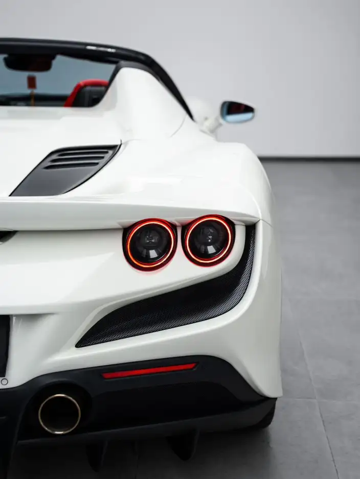Ferrari F8 2020 Model Spider 3.9T V8 – фото 7