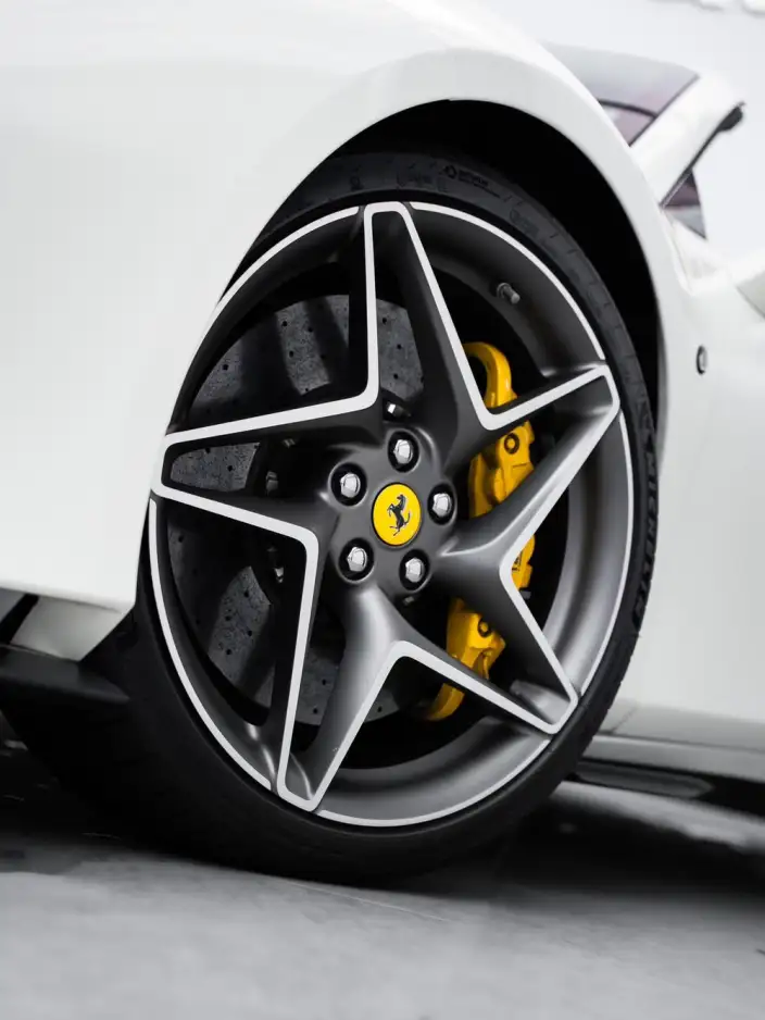 Ferrari F8 2020 Model Spider 3.9T V8 – фото 8