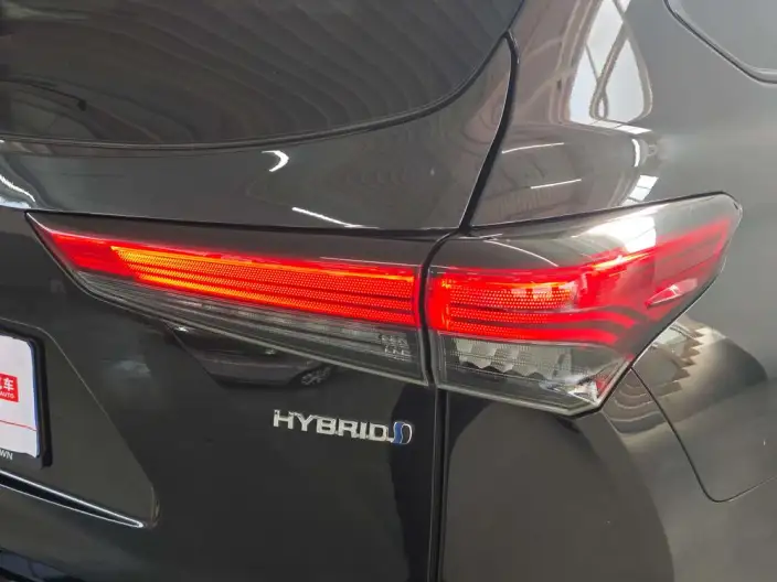 Crown Kluger 2021 Model 2.5L HEV 4WD Premium Edition – фото 8