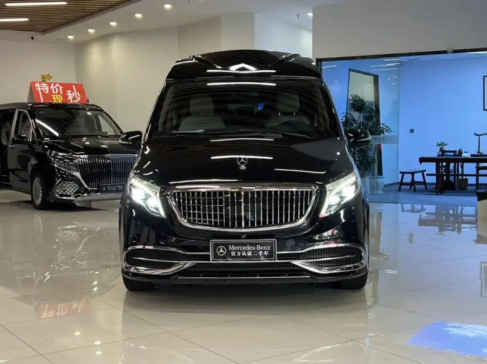 Mercedes-Benz V-Class 2022 Model V 260 L Long wheelbase Premium Edition – фото 2