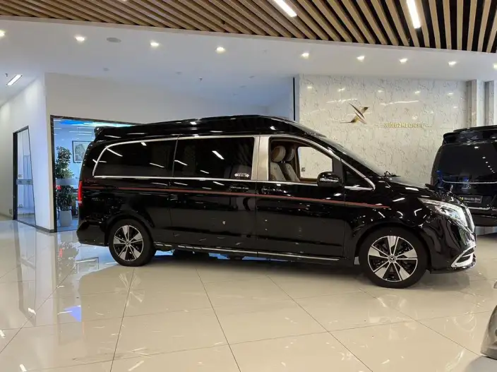 Mercedes-Benz V-Class 2022 Model V 260 L Long wheelbase Premium Edition – фото 6