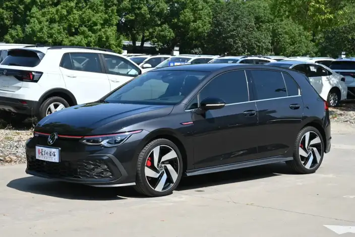 Volkswagen Golf GTI 2023 Model 380TSI DSG GTI – фото 1