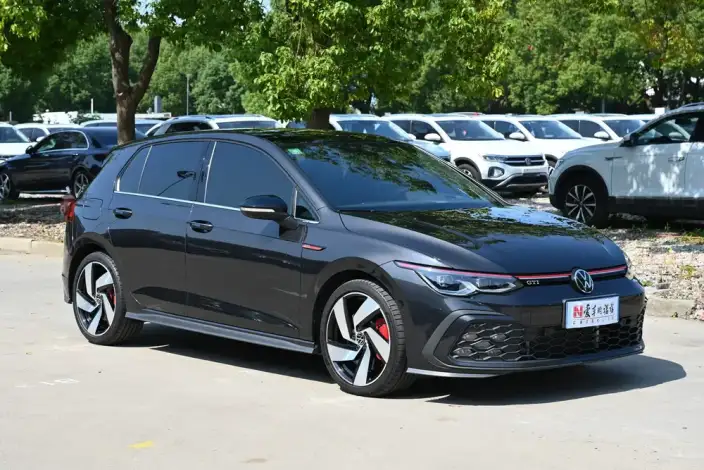 Volkswagen Golf GTI 2023 Model 380TSI DSG GTI – фото 3