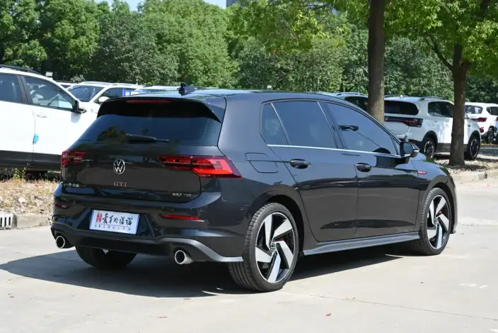 Volkswagen Golf GTI 2023 Model 380TSI DSG GTI – фото 7