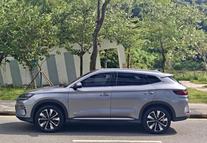 BYD Song PLUS EV 2025 Model 520KM Luxury Model