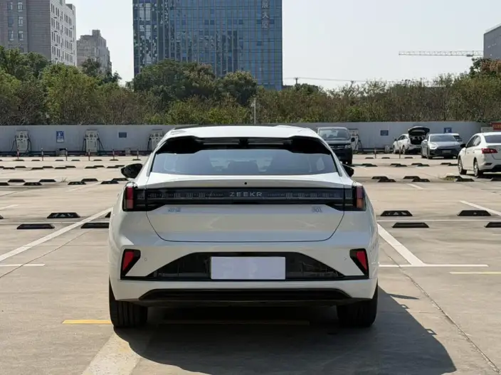 ZEEKR 001 2024 Model WE Edition 100kWh Rear Drive – фото 6
