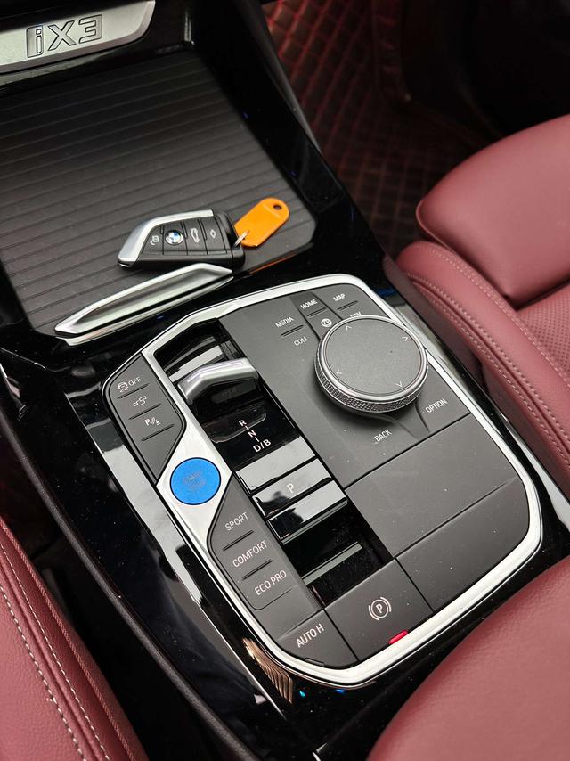 BMW iX3 2023 Vanguard – фото 16