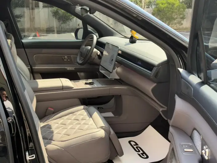 NIO ES8 2026 Model VII seat Executive Deluxe Edition – фото 9