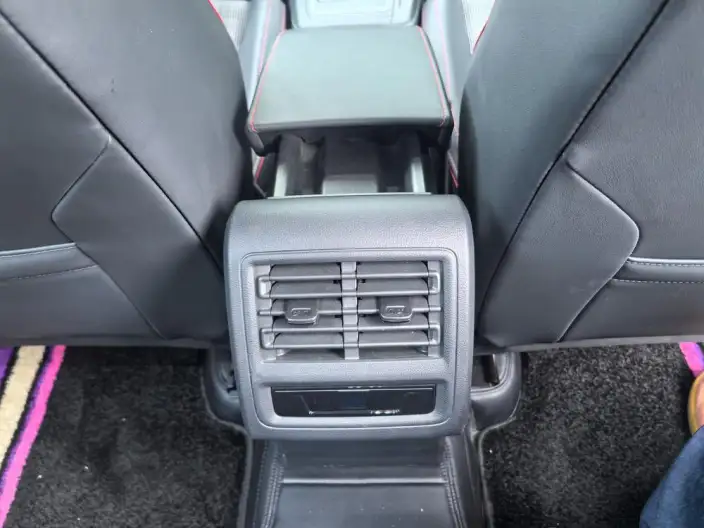 Volkswagen Golf GTI 2021 Model 380TSI DSG GTI – фото 4