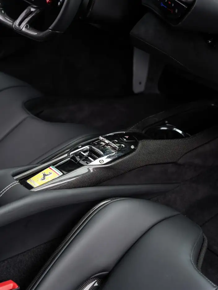 Ferrari 296 2021 Model 3.0T V6 GTB – фото 8