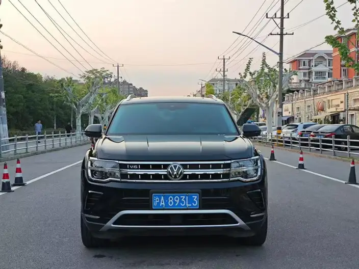 Volkswagen Teramont 2022 Model 530 V6 4WD Respect Deluxe Edition