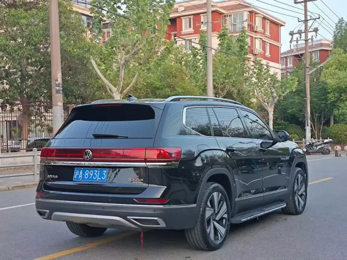 Volkswagen Teramont 2022 Model 530 V6 4WD Respect Deluxe Edition – фото 6