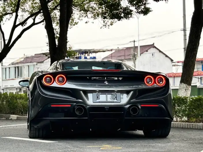Ferrari F8 2020 Model Spider 3.9T V8