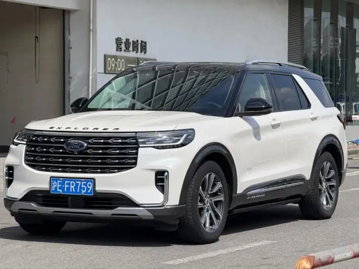 Ford Explorer 2023 Model EcoBoost 285 Rear Drive Fashion edition 7 seat