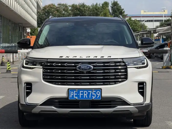 Ford Explorer 2023 Model EcoBoost 285 Rear Drive Fashion edition 7 seat