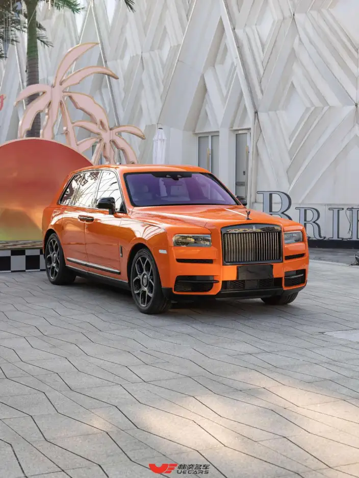 Cullinan 2020 Model Black Badge – фото 3