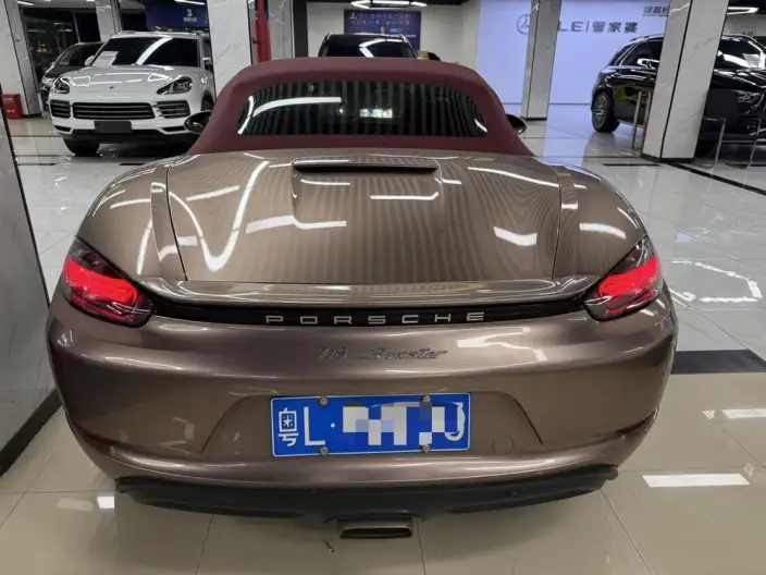 Porsche 718 2022 Model Boxster 2.0T