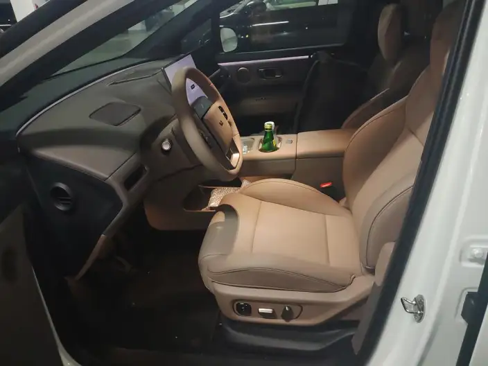 Li Auto i6 2025 Model 2WD Standard Edition – фото 10