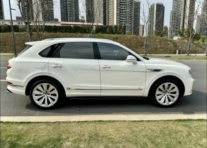Bentayga 2021 Model 4.0T Automatic 4WD 5 seat Parallel Imported – фото 5