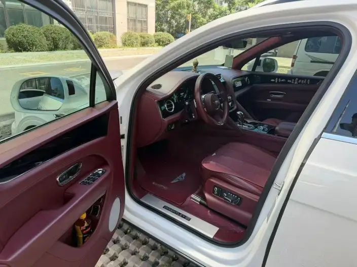 Bentayga 2021 Model 4.0T Automatic 4WD 5 seat Parallel Imported – фото 8