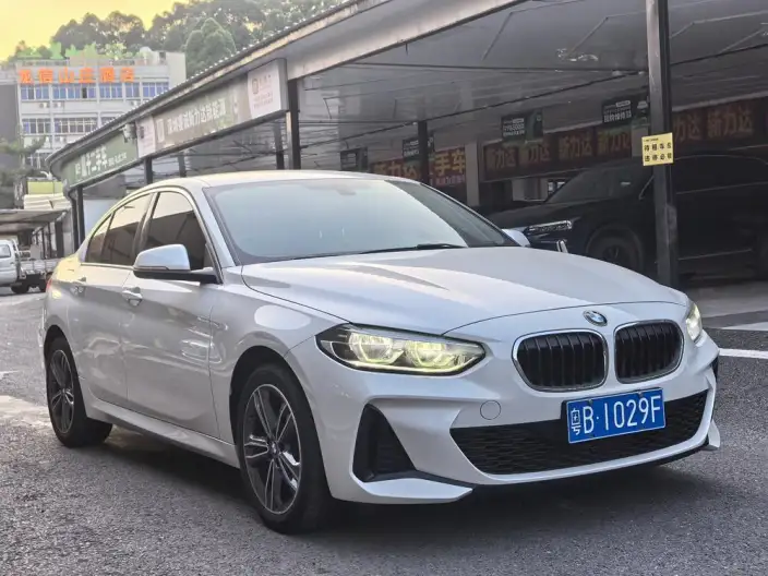 BMW 1 Series 2022 Model 1.5T Automatic Qian Drive 5 seat Parallel Imported