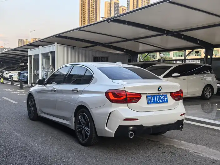 BMW 1 Series 2022 Model 1.5T Automatic Qian Drive 5 seat Parallel Imported