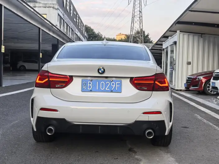 BMW 1 Series 2022 Model 1.5T Automatic Qian Drive 5 seat Parallel Imported – фото 5