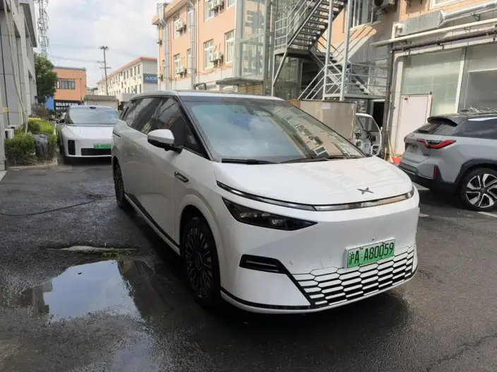 XPeng X9 2025 Model EV 702 4WD High performance Max