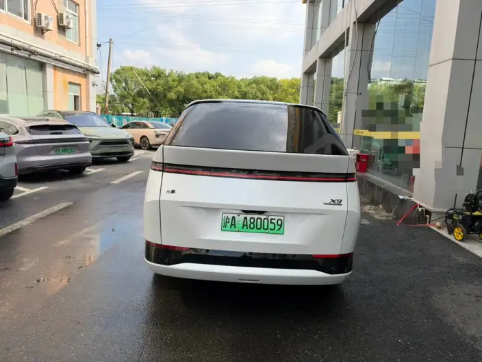 XPeng X9 2025 Model EV 702 4WD High performance Max – фото 6