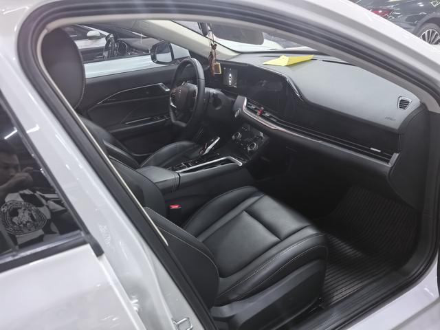 Bestune B70 2023 Third Gen 1.5T Automatic Smooth Enjoy – фото 10