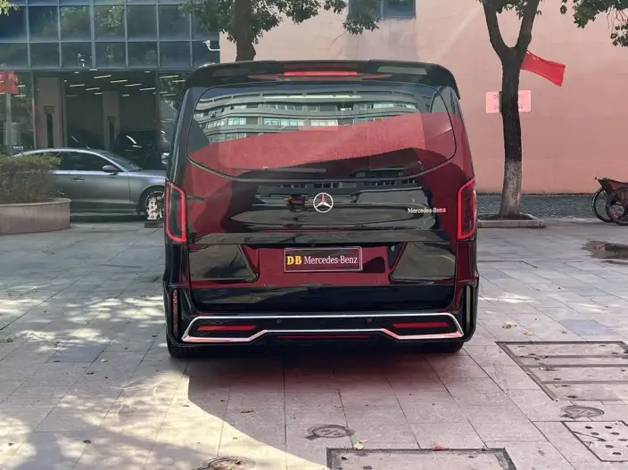 Viano 2023 Model 2.0T Elite Edition 7 seat – фото 4
