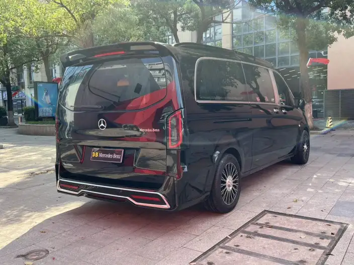 Viano 2023 Model 2.0T Elite Edition 7 seat – фото 5