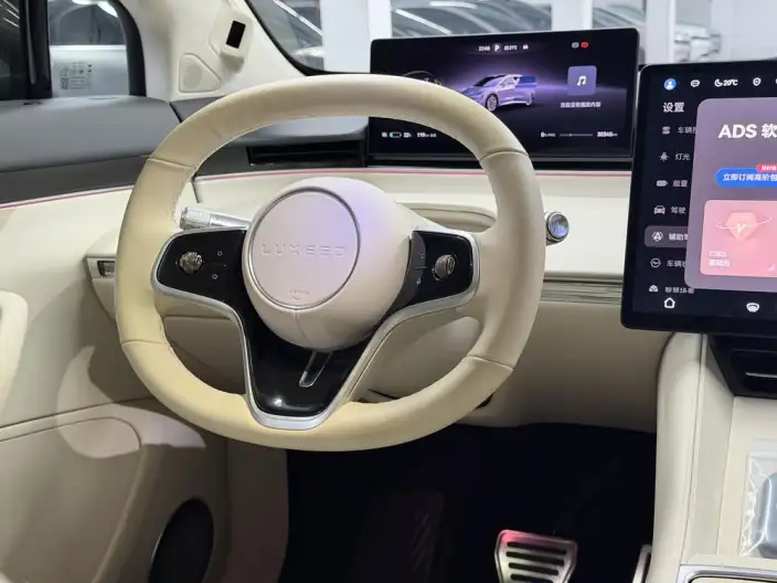 Luxeed R7 2024 Model EV 82kWh Max Rear Drive Edition – фото 7